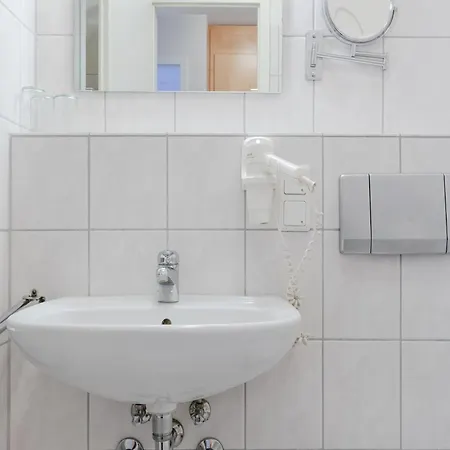 Helle Mit Balkon Im Seepark Apartment Sellin (Rugen)